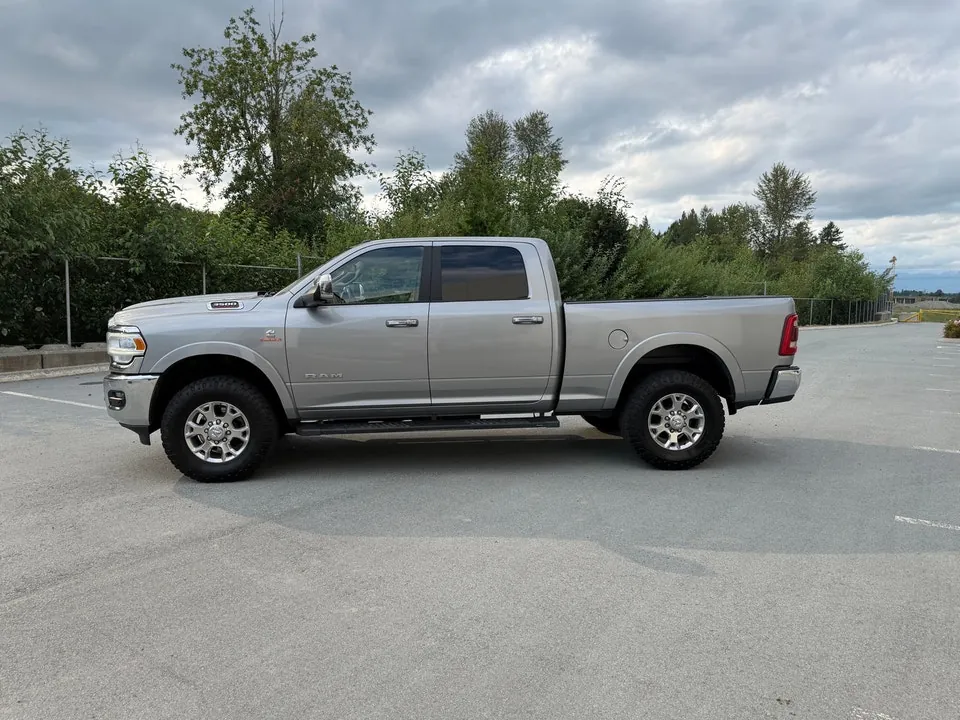 Dodge Ram 3500 2022 photo 3