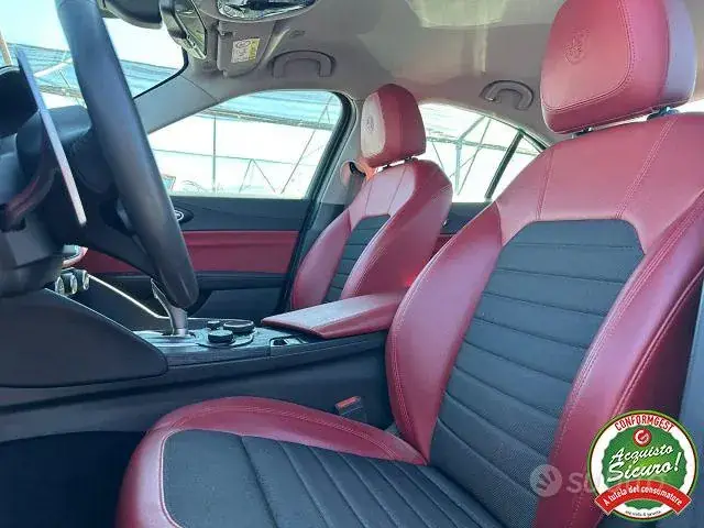 Alfa Romeo Giulia 2019 photo 5