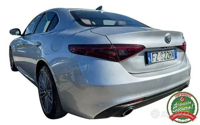 Alfa Romeo Giulia 2019 photo 3