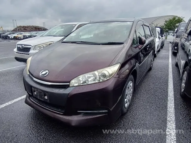 Toyota Wish 2012 photo 2
