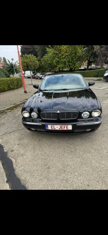 Jaguar Xj