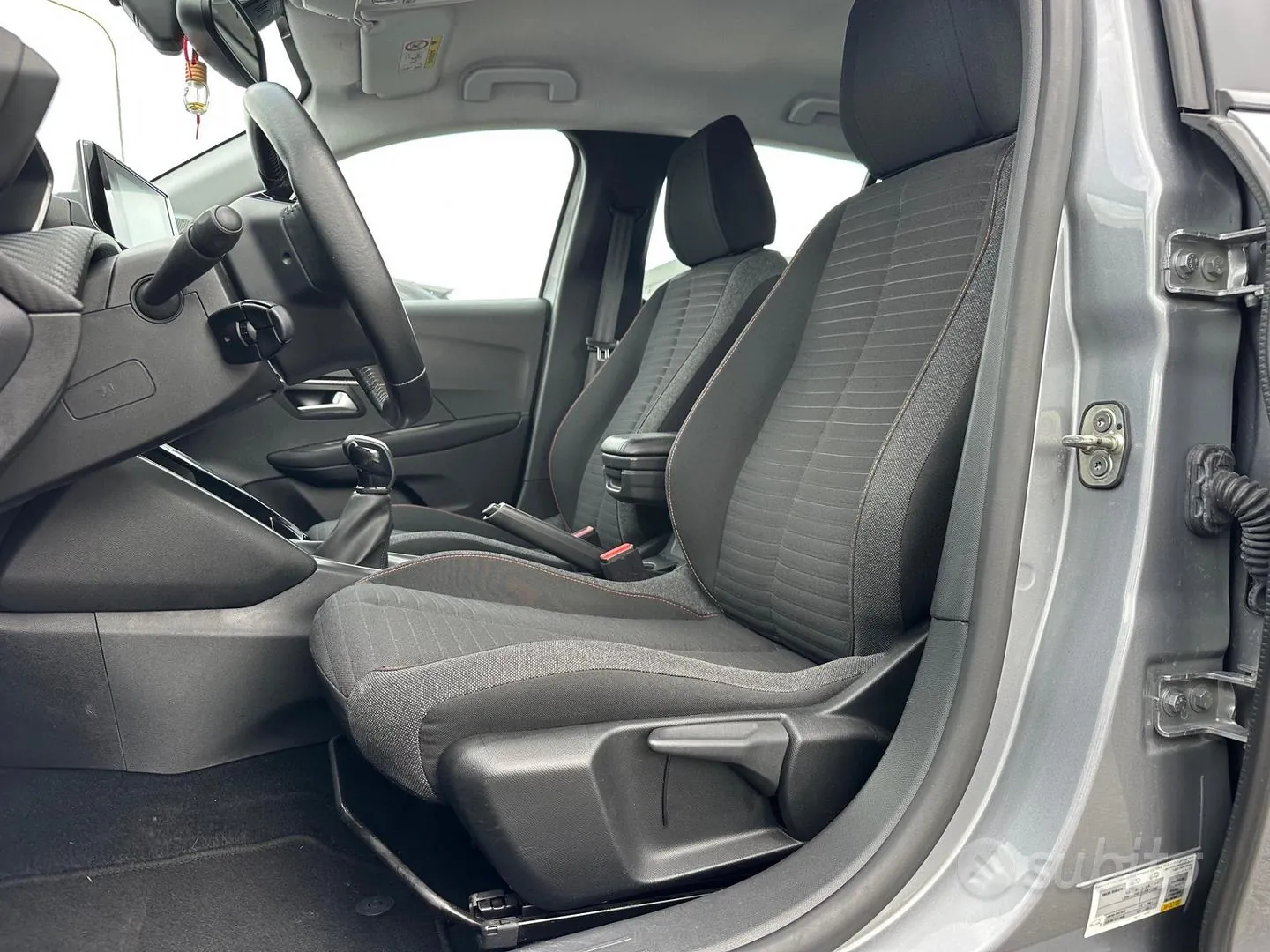 Peugeot 208 2020 photo 5