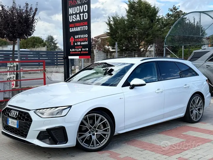 Audi A4 Avant 2022 photo 2
