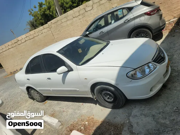 Nissan Sunny 2010 photo 3