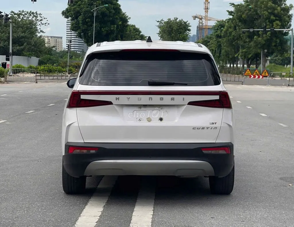 Hyundai Custin 2023 photo 4