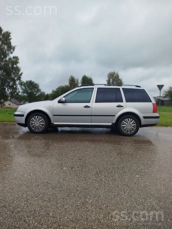 Volkswagen Golf 4 2000 photo 2