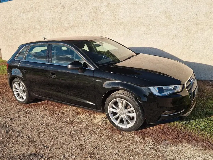 Audi A3 Sportback 2015 photo 2
