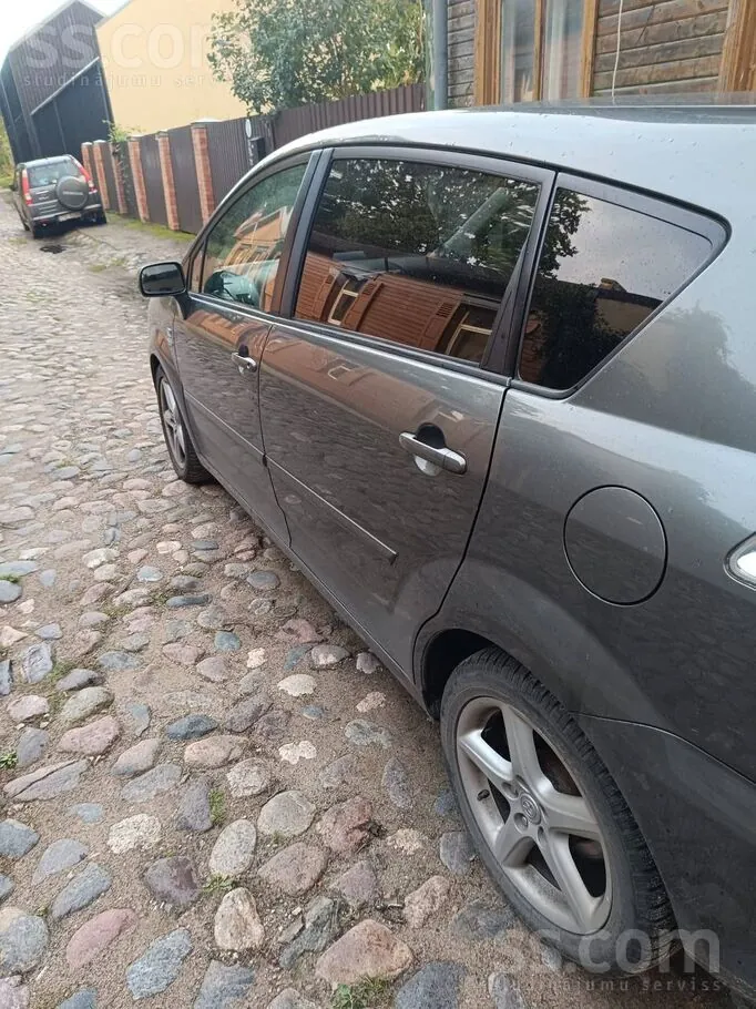 Toyota Corolla Verso 2007 photo 2