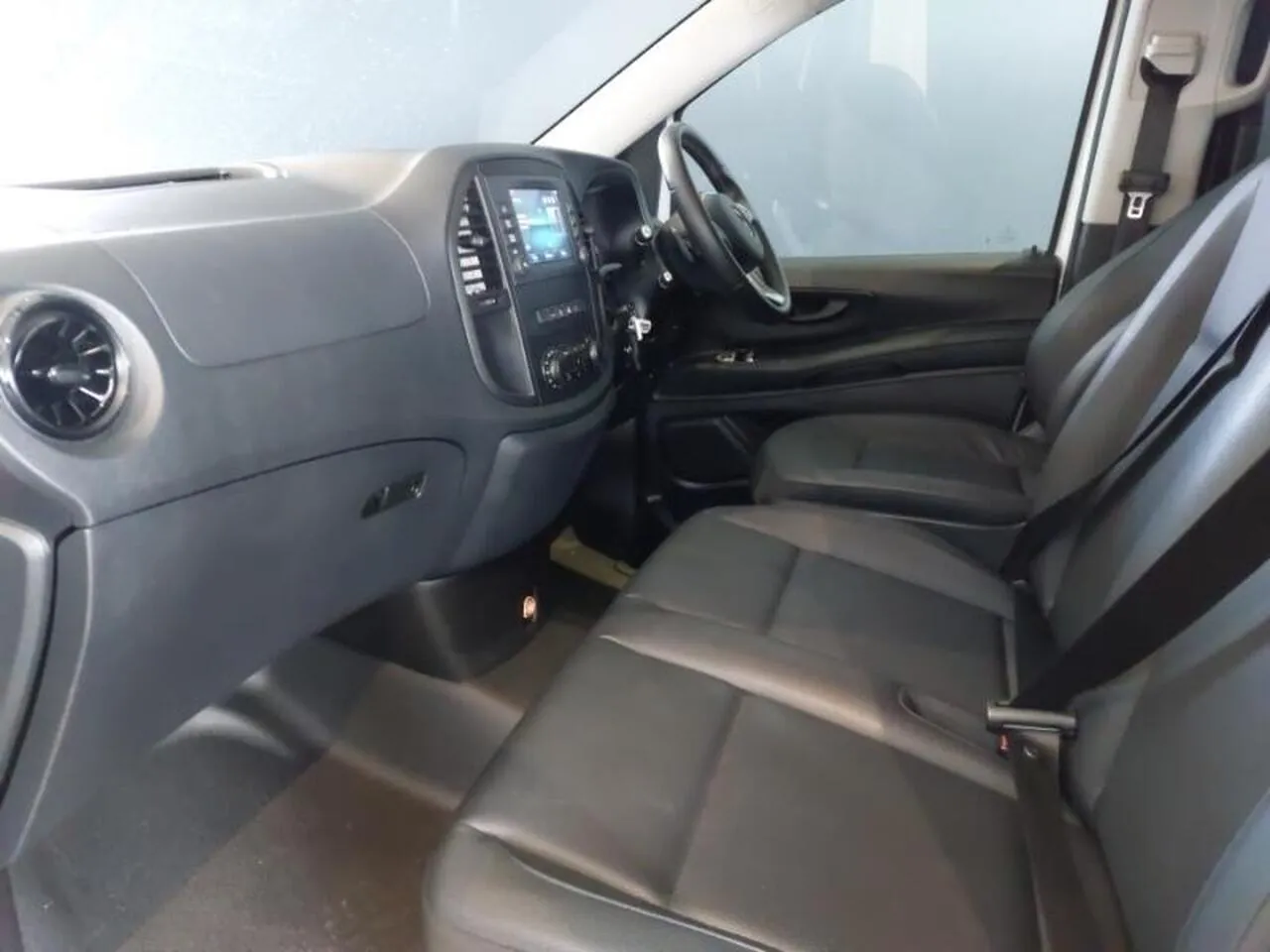Mercedes-Benz Vito 2024 photo 5