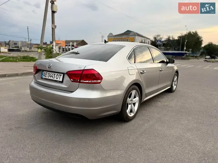 Volkswagen Passat 2013 photo 4