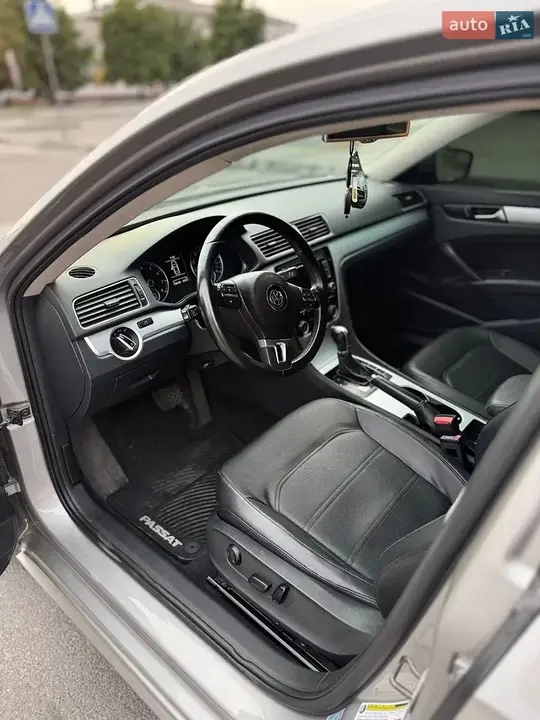 Volkswagen Passat 2013 photo 3