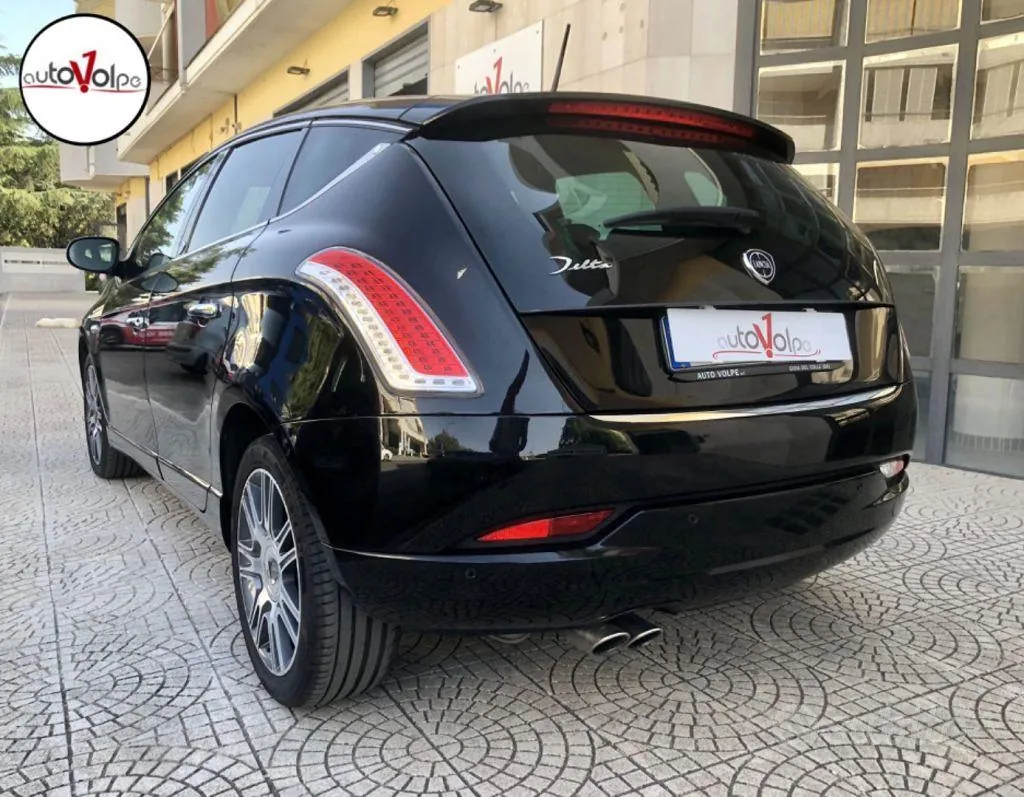 Lancia Delta 2013 photo 4