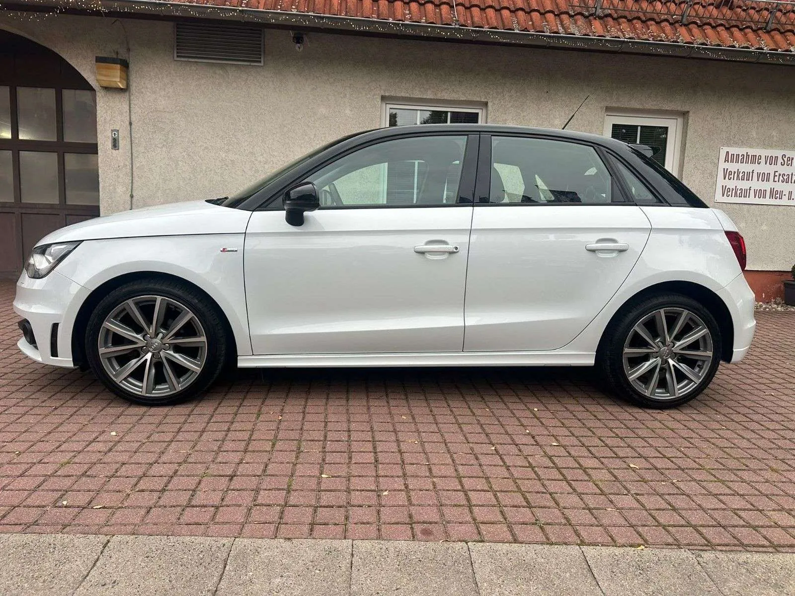 Audi A1 2014 photo 2