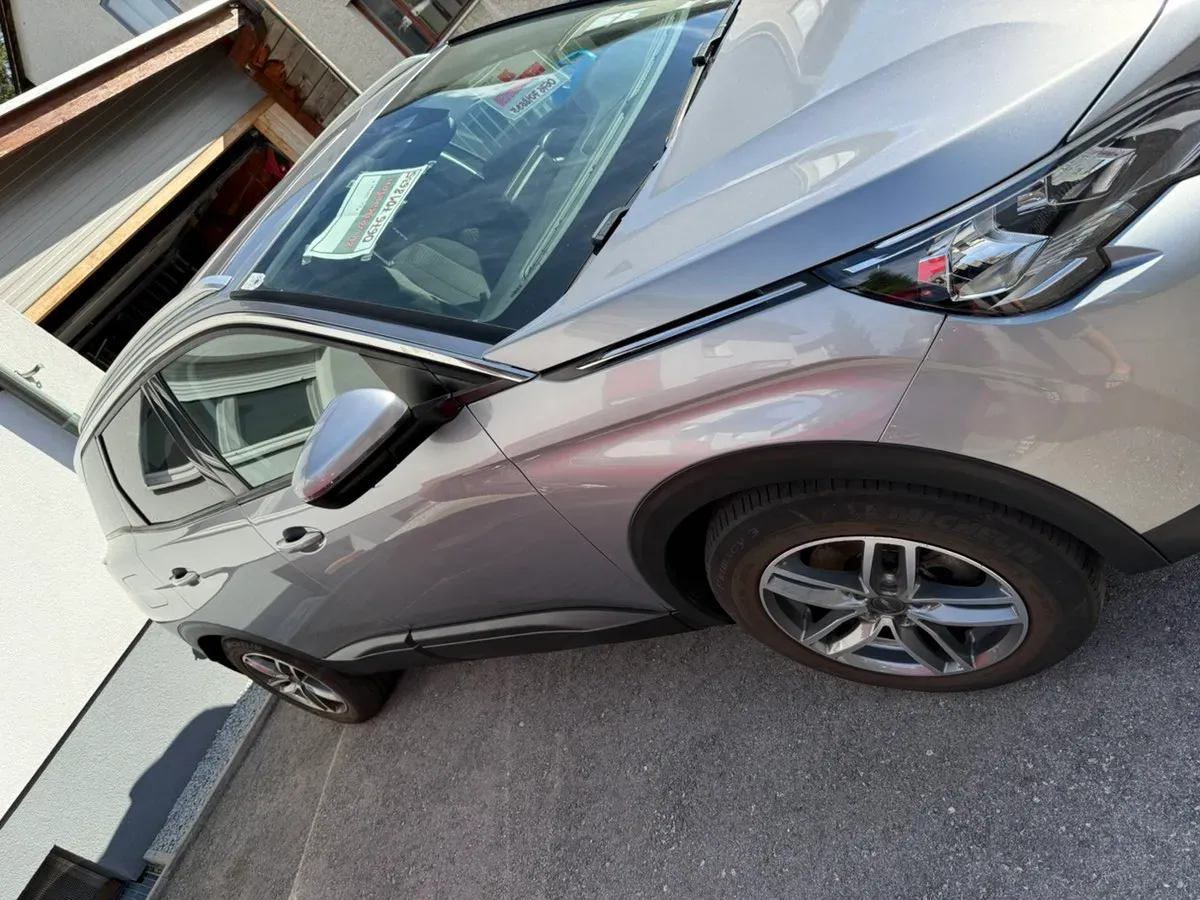 Peugeot 3008 2018 photo 3