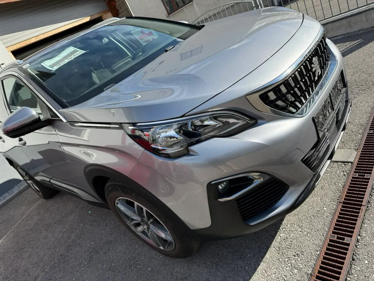 Peugeot 3008 2018 photo 2