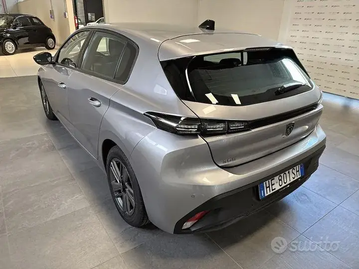 Peugeot 308 2022 photo 3