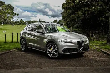 Alfa Romeo Stelvio 2018 photo 2