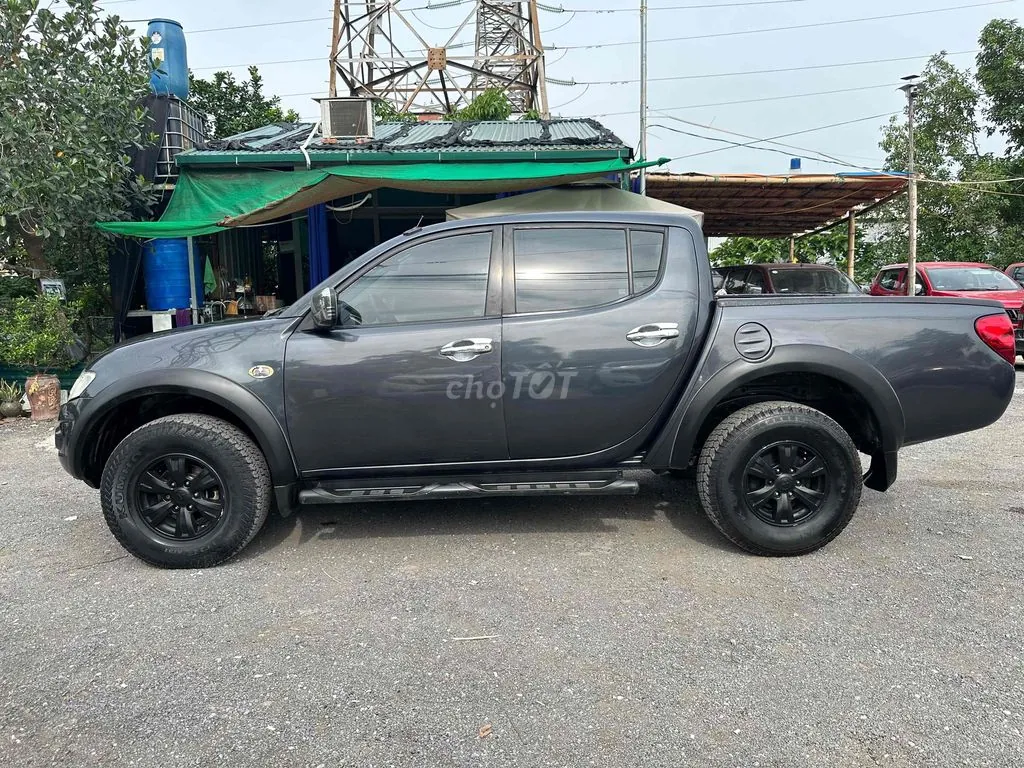 Mitsubishi Triton 2009 photo 4