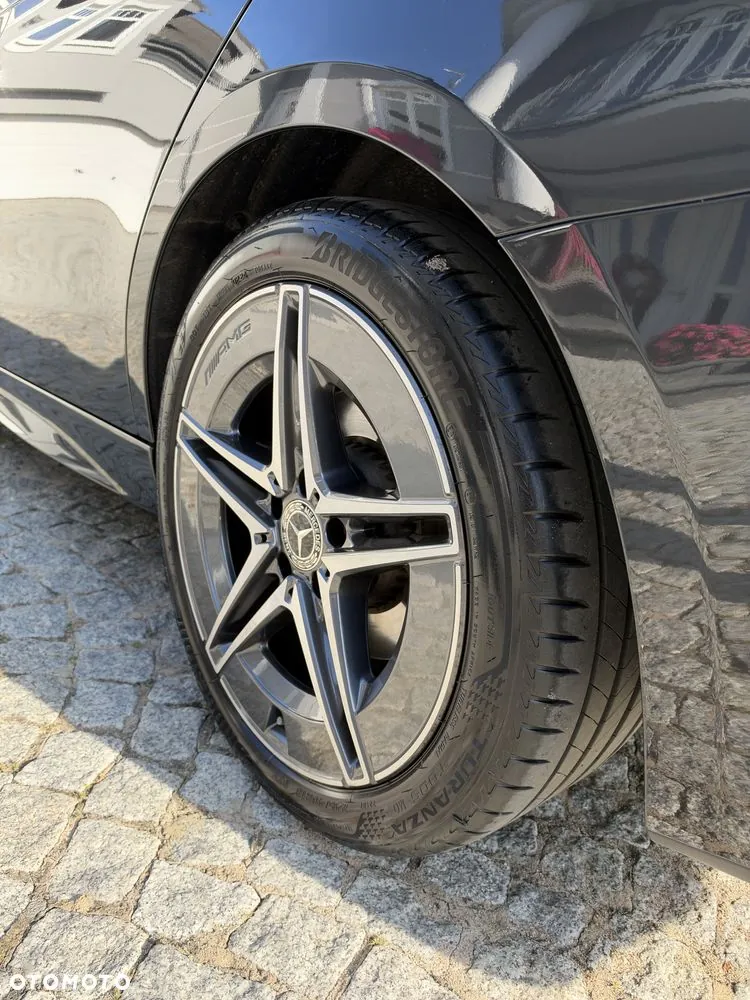 Mercedes-Benz C-Class 2024 photo 5
