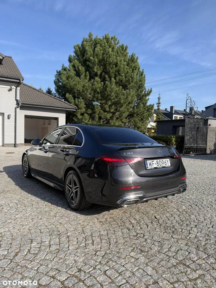 Mercedes-Benz C-Class 2024 photo 2