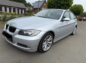 BMW 320I