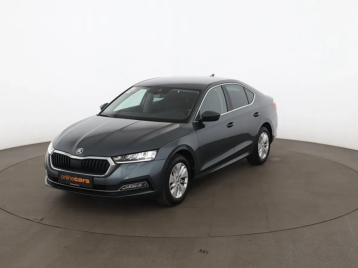 Skoda Octavia 2022 photo 2