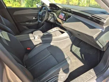 Peugeot 308 2024 photo 2