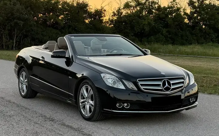 Mercedes-Benz E-Class 2010 photo 3