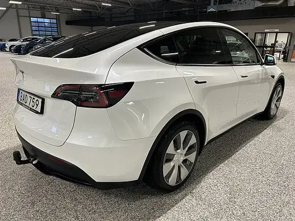 Tesla Model Y 2023 photo 4