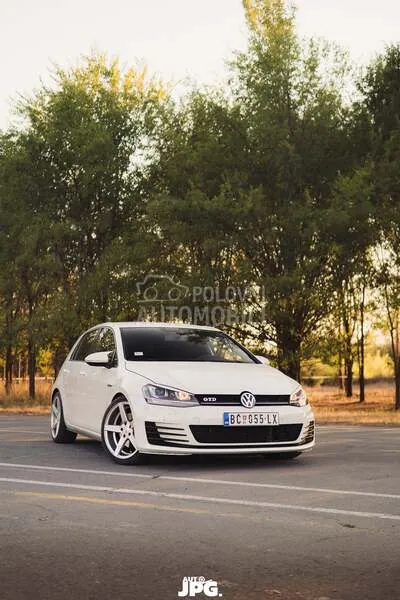 Volkswagen Golf 7 2013 photo 2