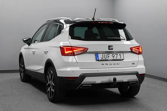 Seat Arona 2018 photo 2