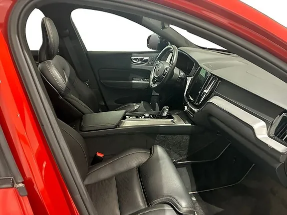 Volvo Xc60 2020 photo 4