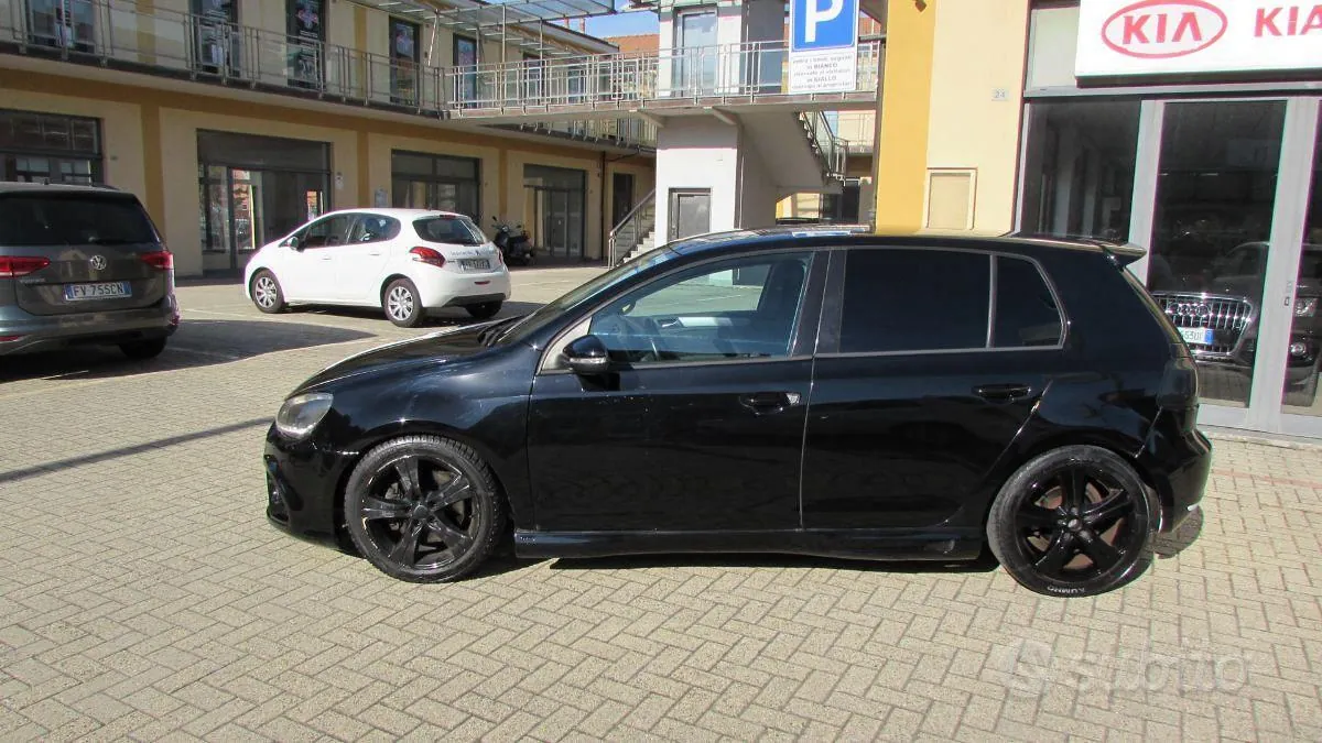 Volkswagen Golf 2009 photo 2