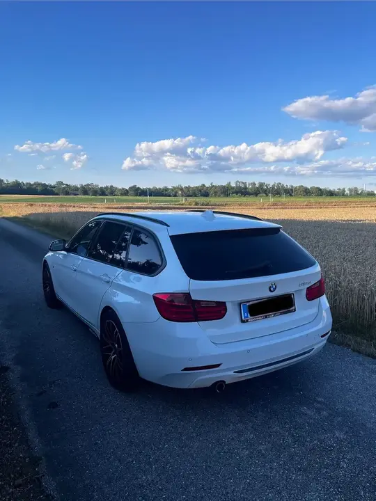 BMW 3 Series 2013 photo 3