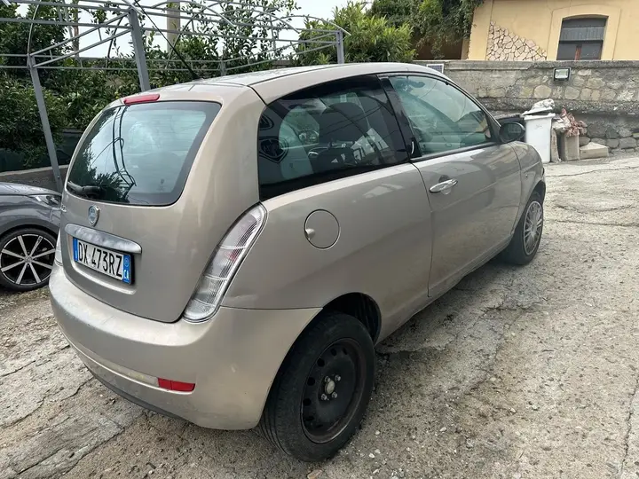 Lancia Ypsilon 2009 photo 4