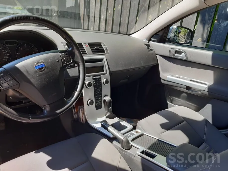 Volvo V50 2011 photo 5