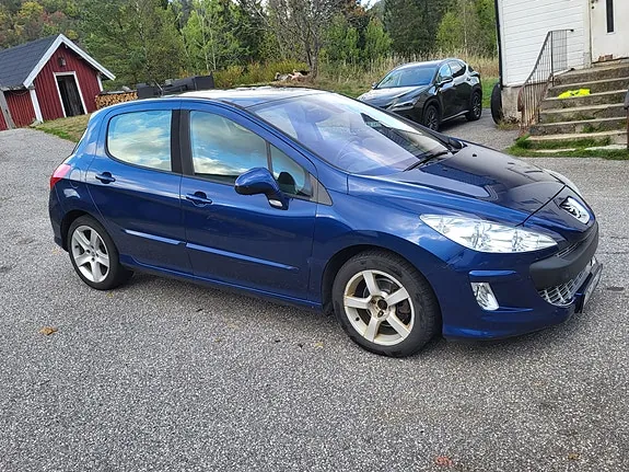 Peugeot 308 2008 photo 2