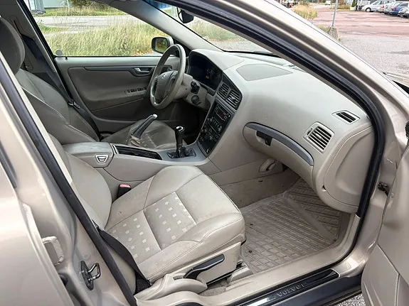 Volvo V70 2005 photo 5