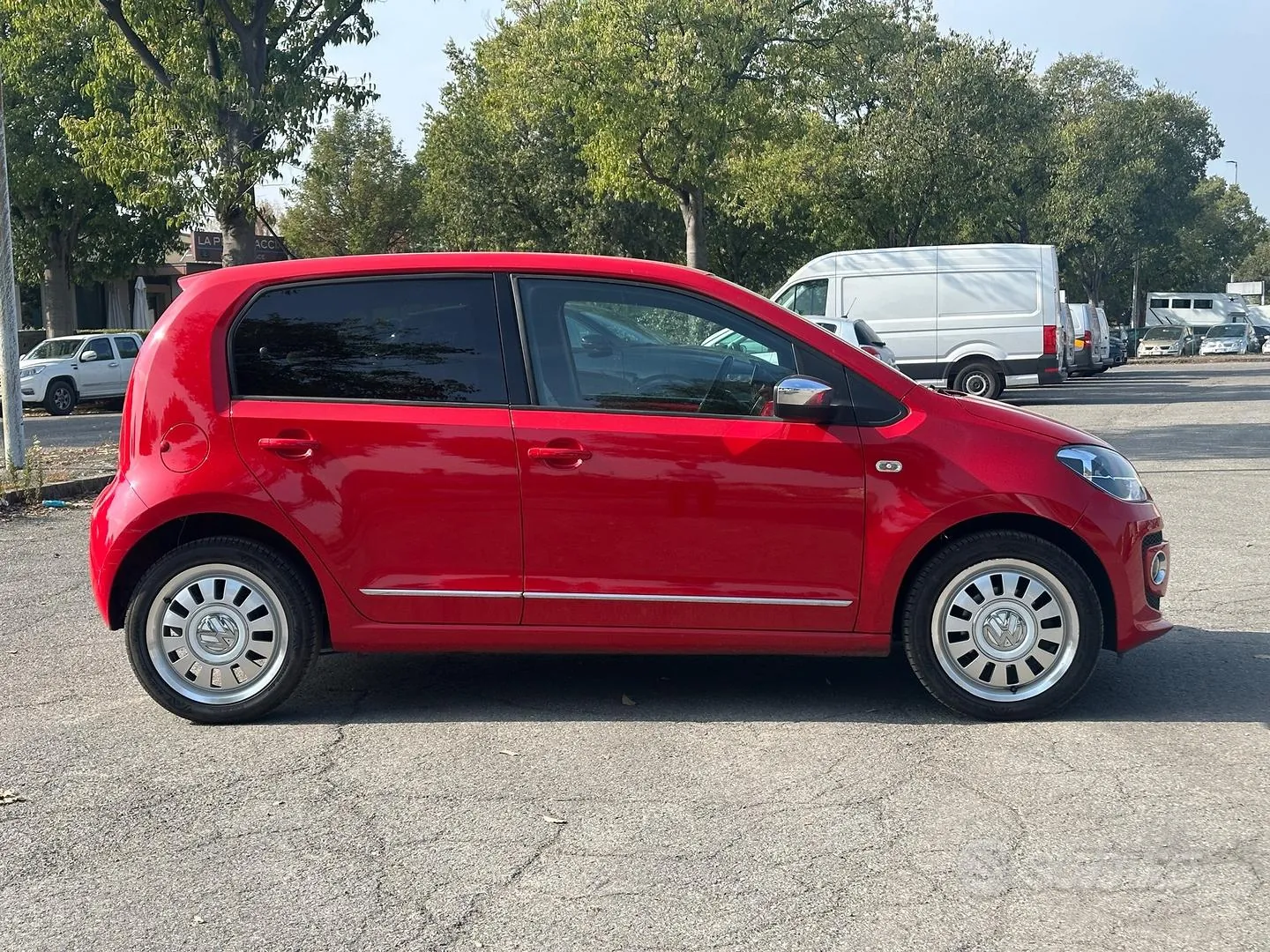 Volkswagen Up 2015 photo 4