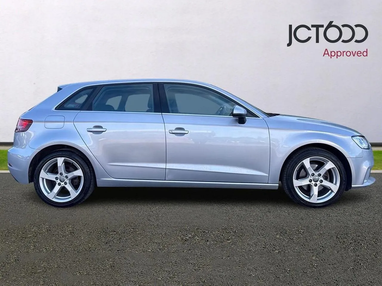 Audi A3 2016 photo 4