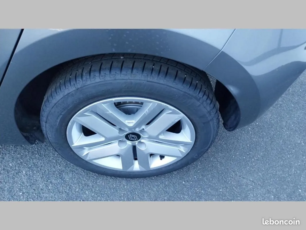 Renault Clio 2025 photo 4