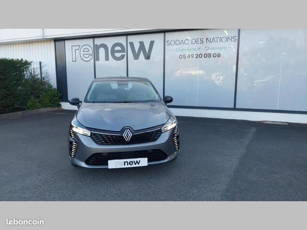 Renault Clio 2025 photo 2