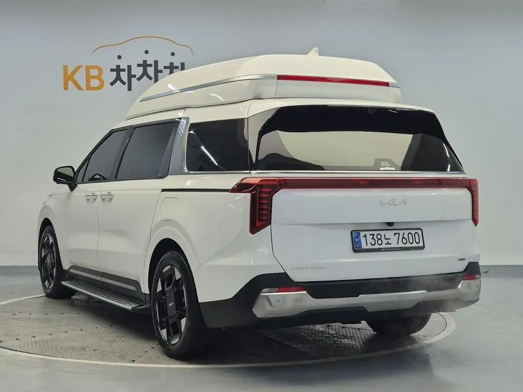 Kia Carnival 2025 photo 2