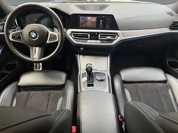 BMW 320I 2020 photo 2
