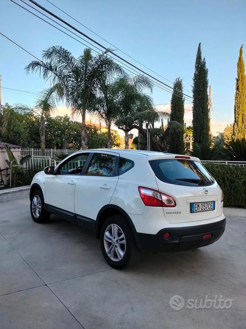 Nissan Qashqai 2012 photo 3