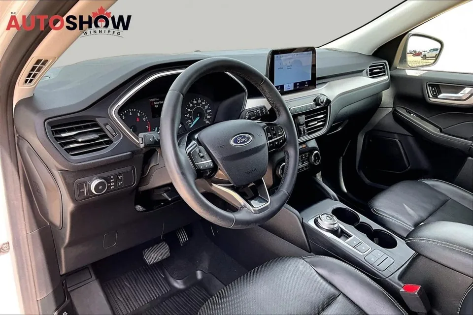 Ford Escape 2022 photo 2