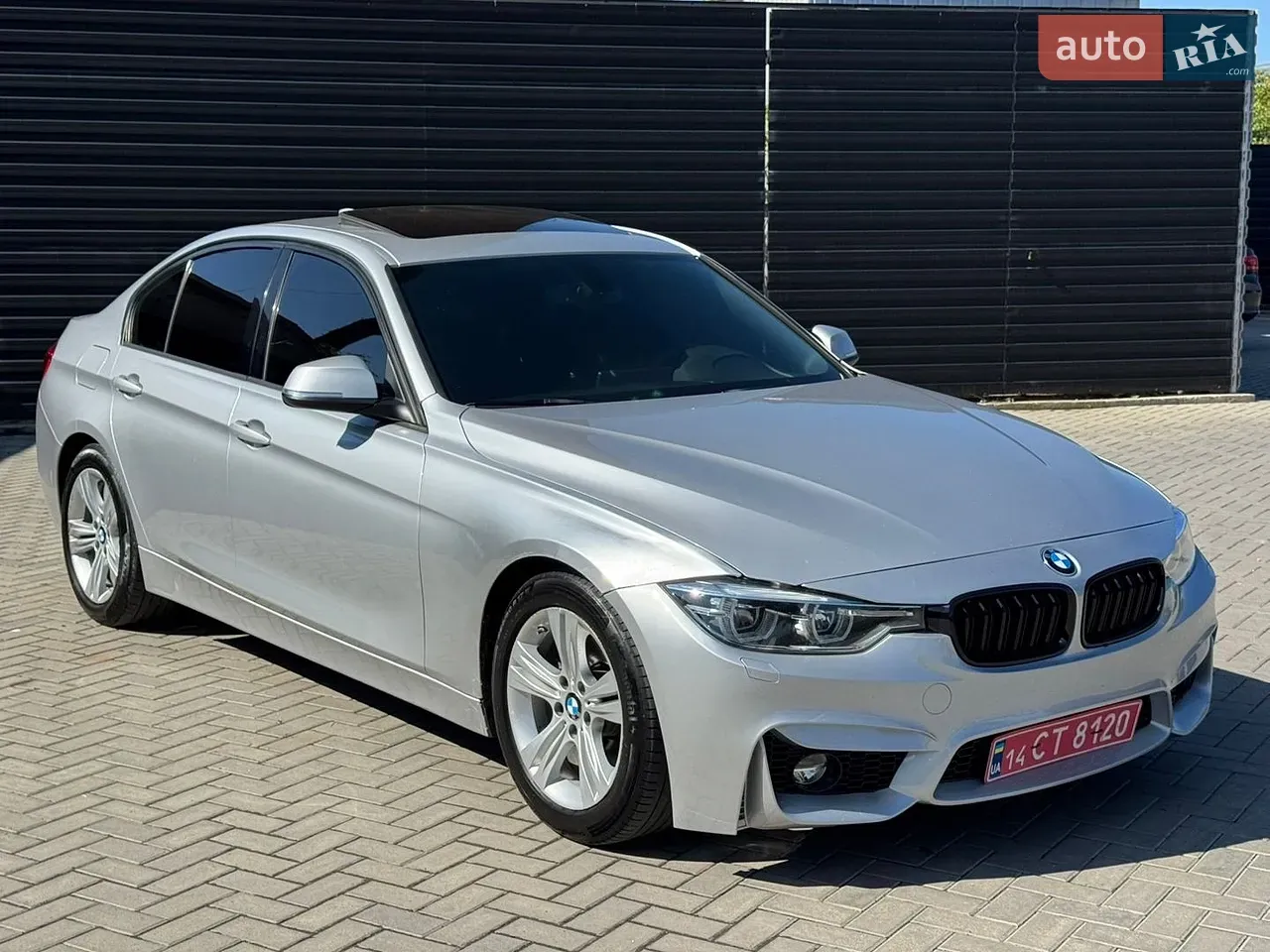 BMW 3 Series 2015 photo 2