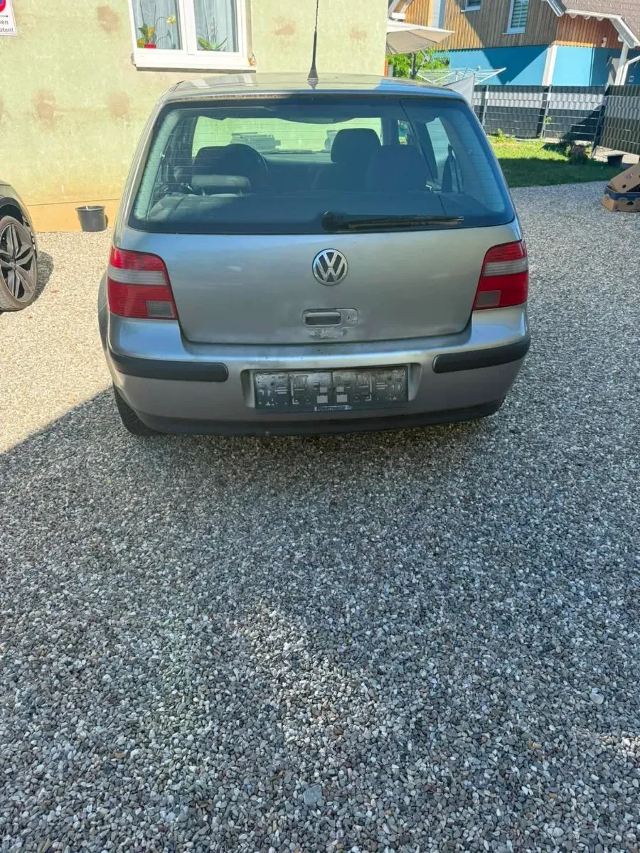 Volkswagen Golf 2003 photo 3