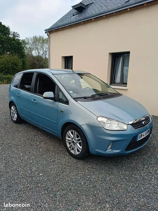 Ford C-Max 2010 photo 2
