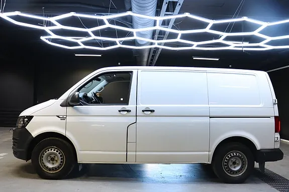 Volkswagen Transporter 2018 photo 4